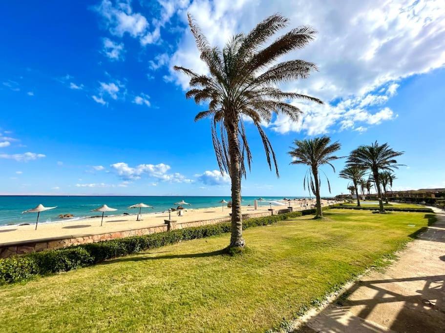 עיין סוחנה Breathtaking Luxury & Spacious Family 2-Bed 1St Row Seaview At Stella Seaview Sokhna מראה חיצוני תמונה